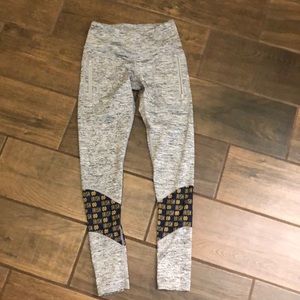 Notre Dame Fighting Irish Zoozatz leggings size S. Black/white with blue ND mesh